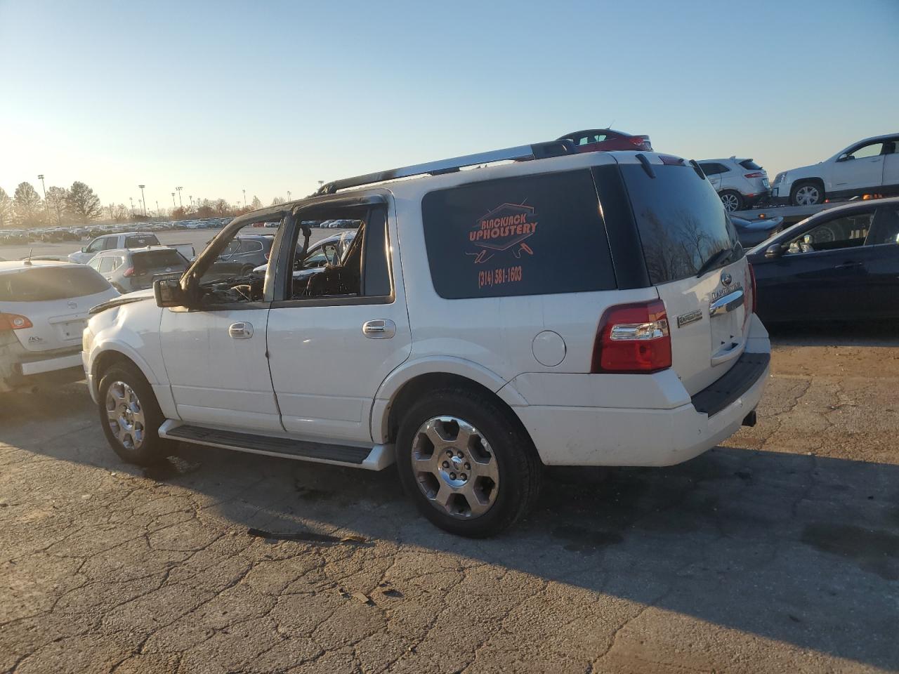 2013 Ford Expedition - Image 2
