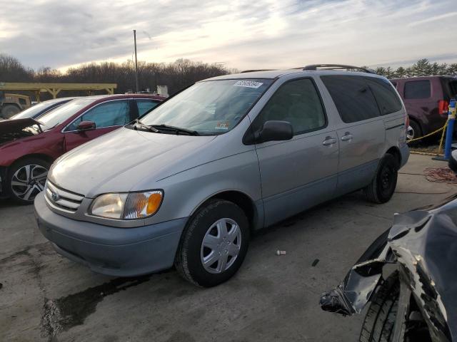 2003 Toyota Sienna Le