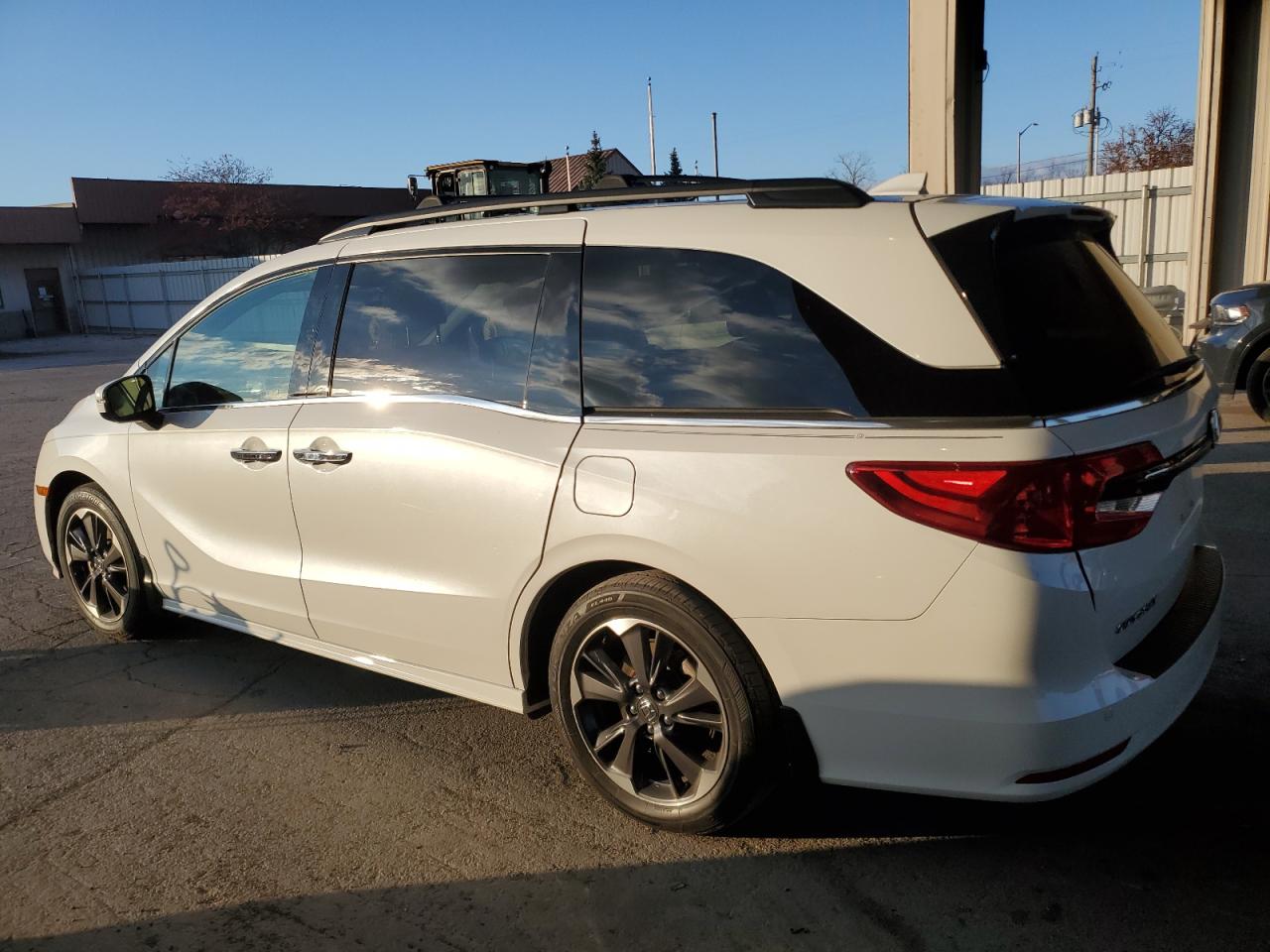 2021 Honda Odyssey - Image 2