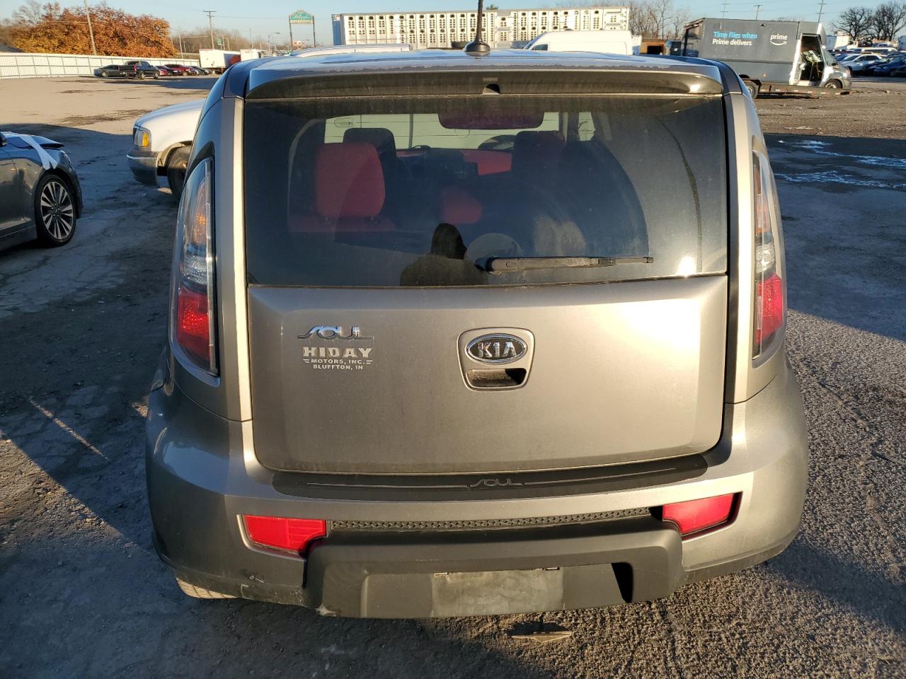 2011 Kia Soul + VIN: KNDJT2A2XB7226287 Lot: 82088364