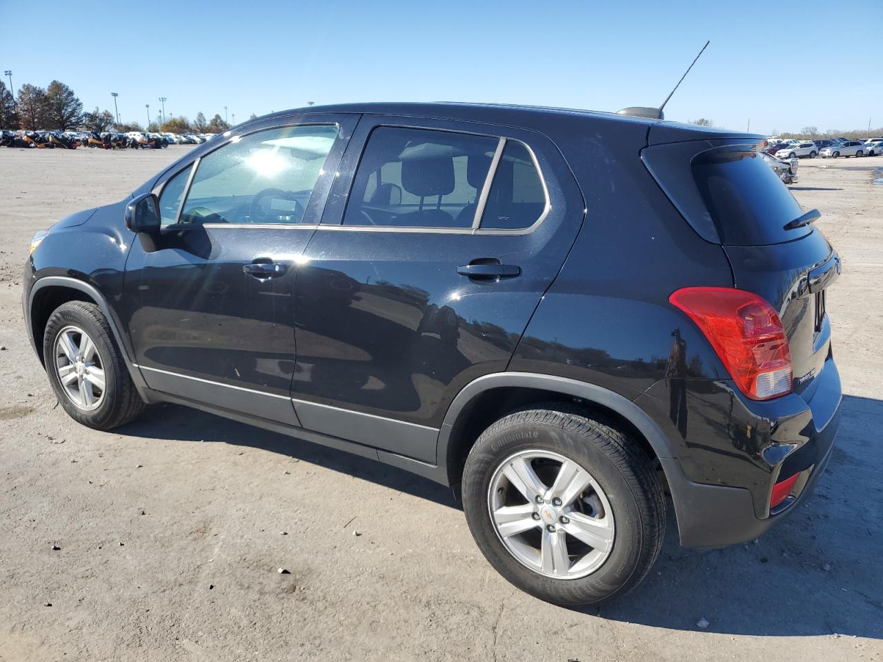 VIN KL7CJNSB0LB321547 2020 CHEVROLET TRAX no.2