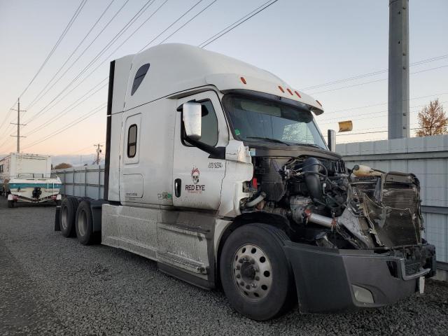 2020 Freightliner Cascadia 126 