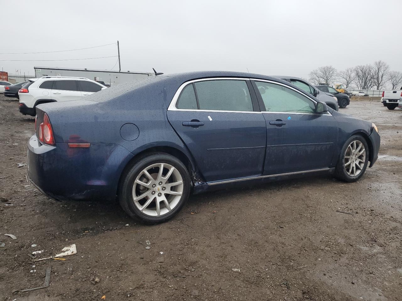 2011 Chevrolet Malibu - Image 3