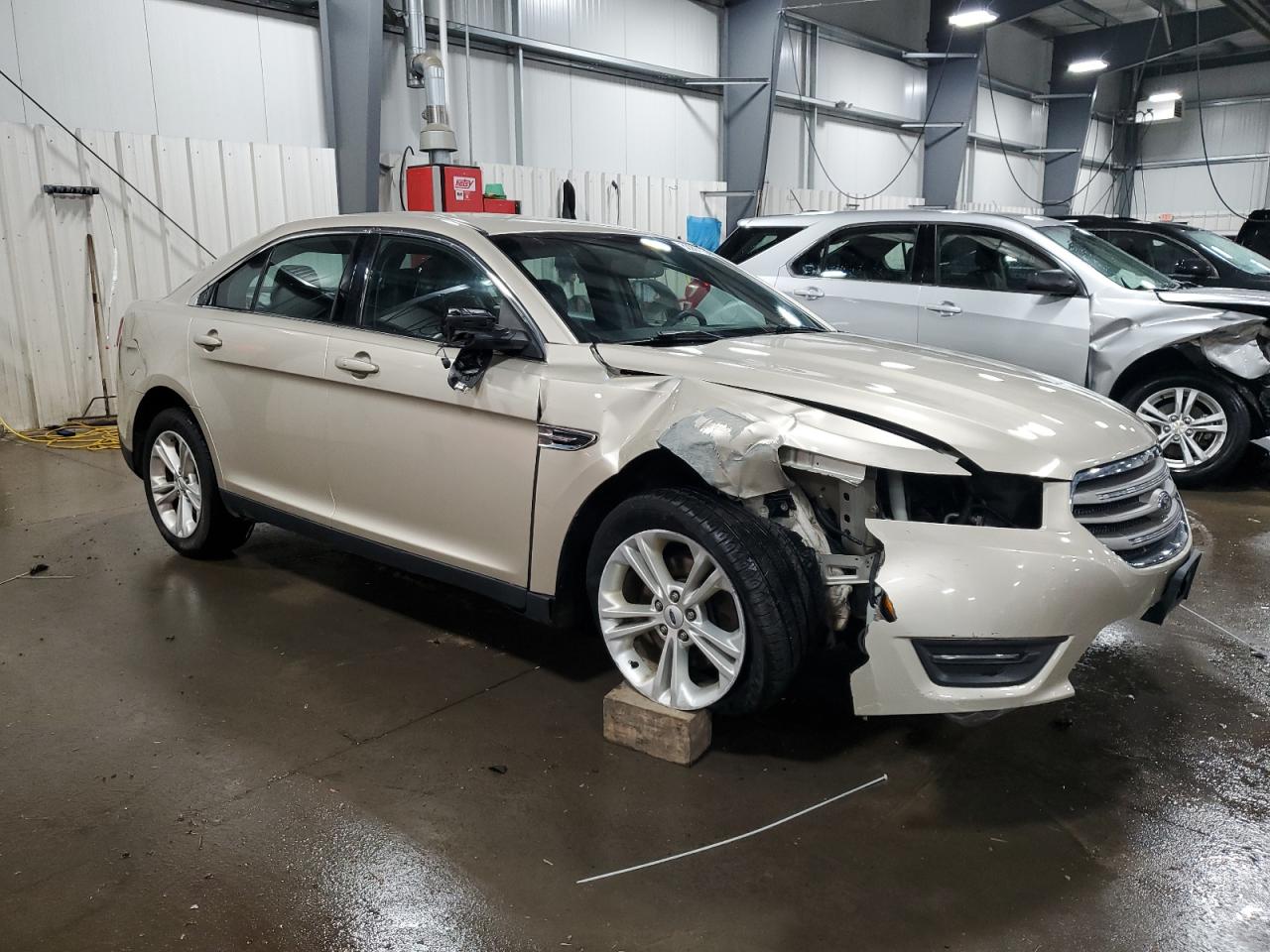 2017 Ford Taurus - Image 4