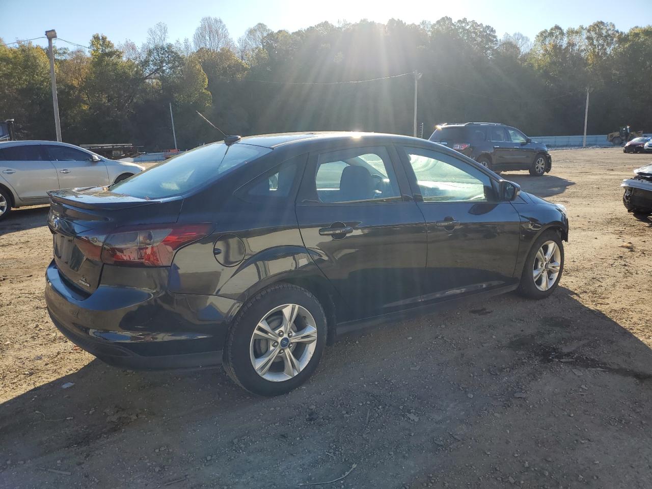 VIN 1FADP3F2XDL130224 2013 FORD FOCUS no.3