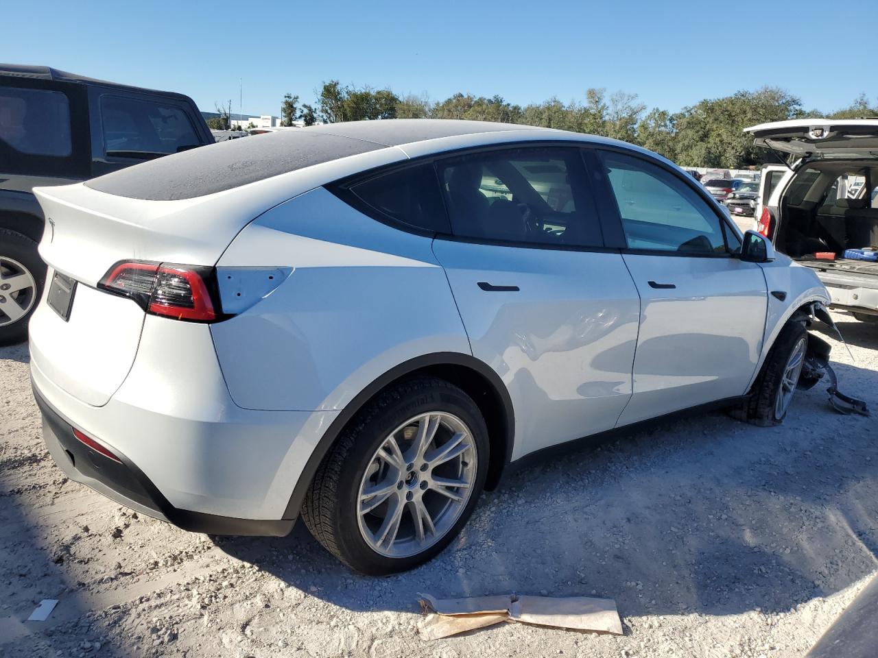 VIN 7SAYGDED2RF095390 2024 TESLA MODEL Y no.3