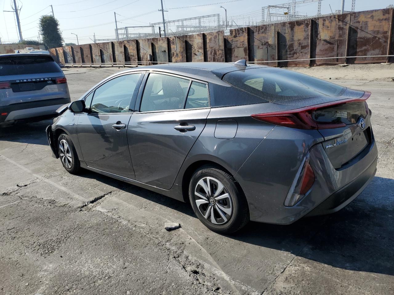 2019 Toyota Prius - Image 2