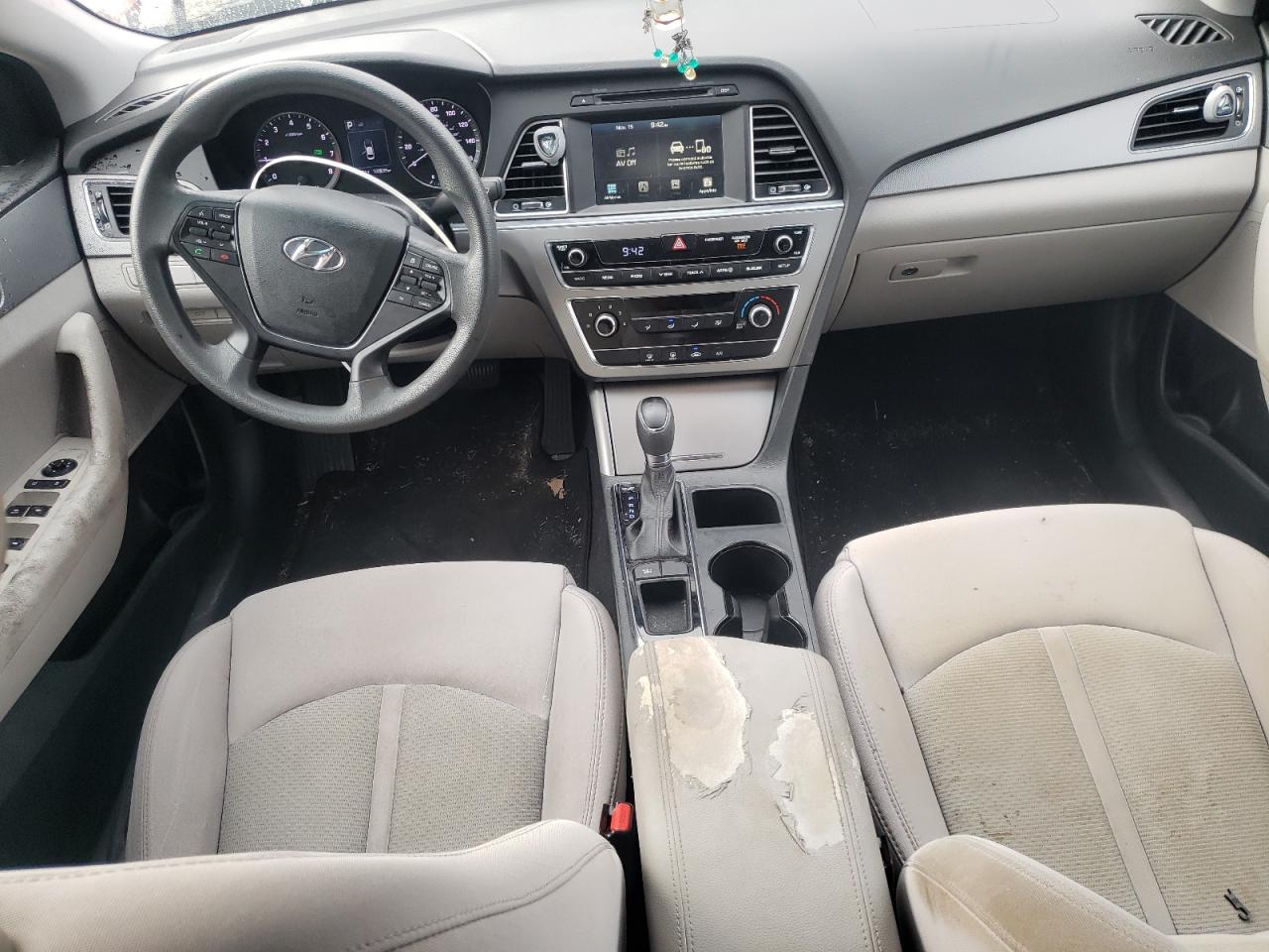 2016 Hyundai Sonata - Image 8