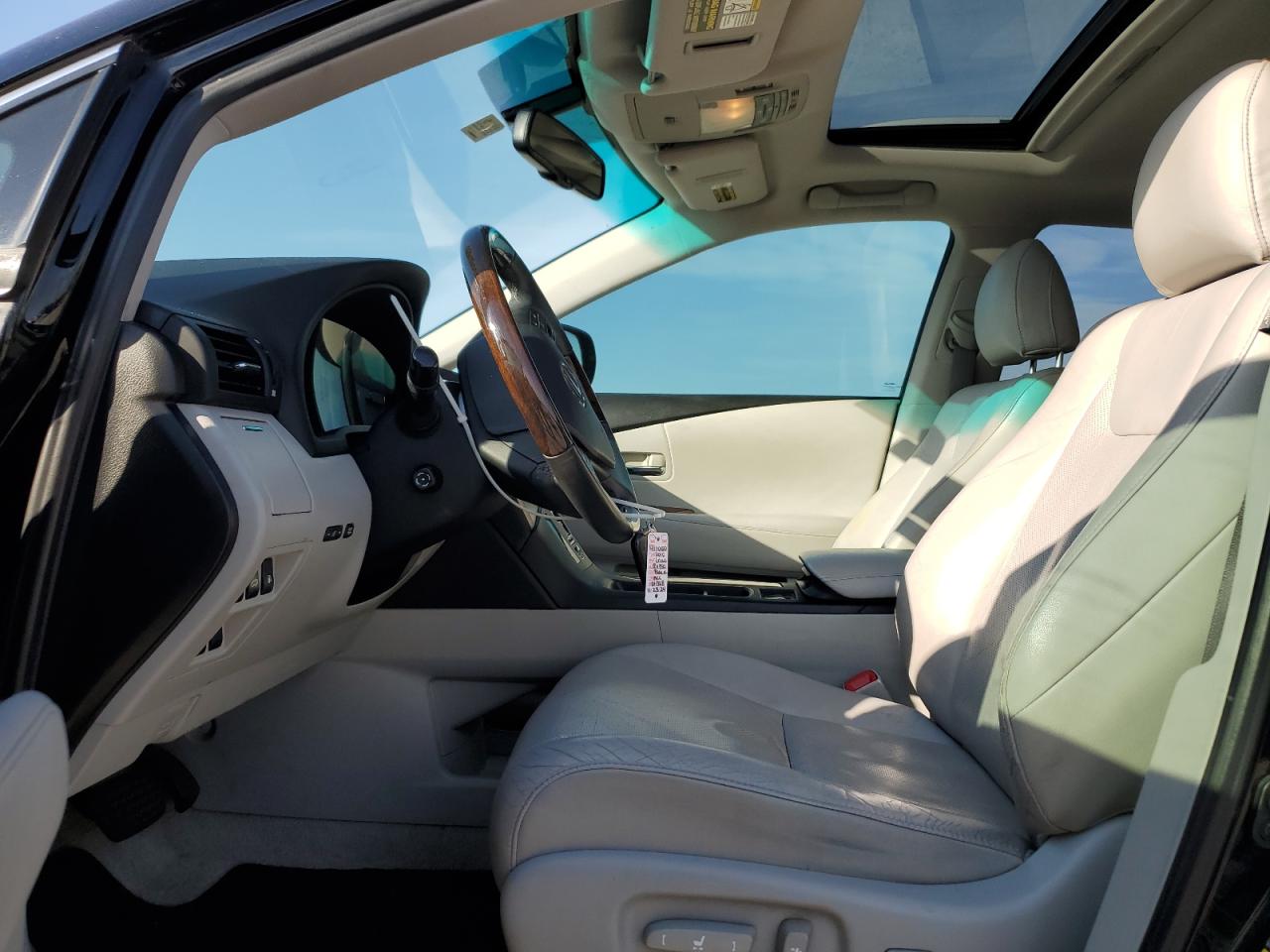 2010 Lexus RX - Image 7