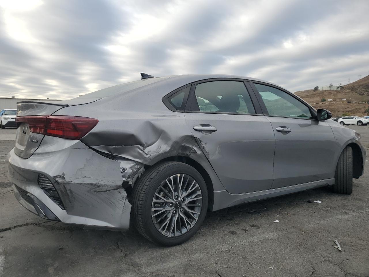 2024 Kia Forte - Image 3
