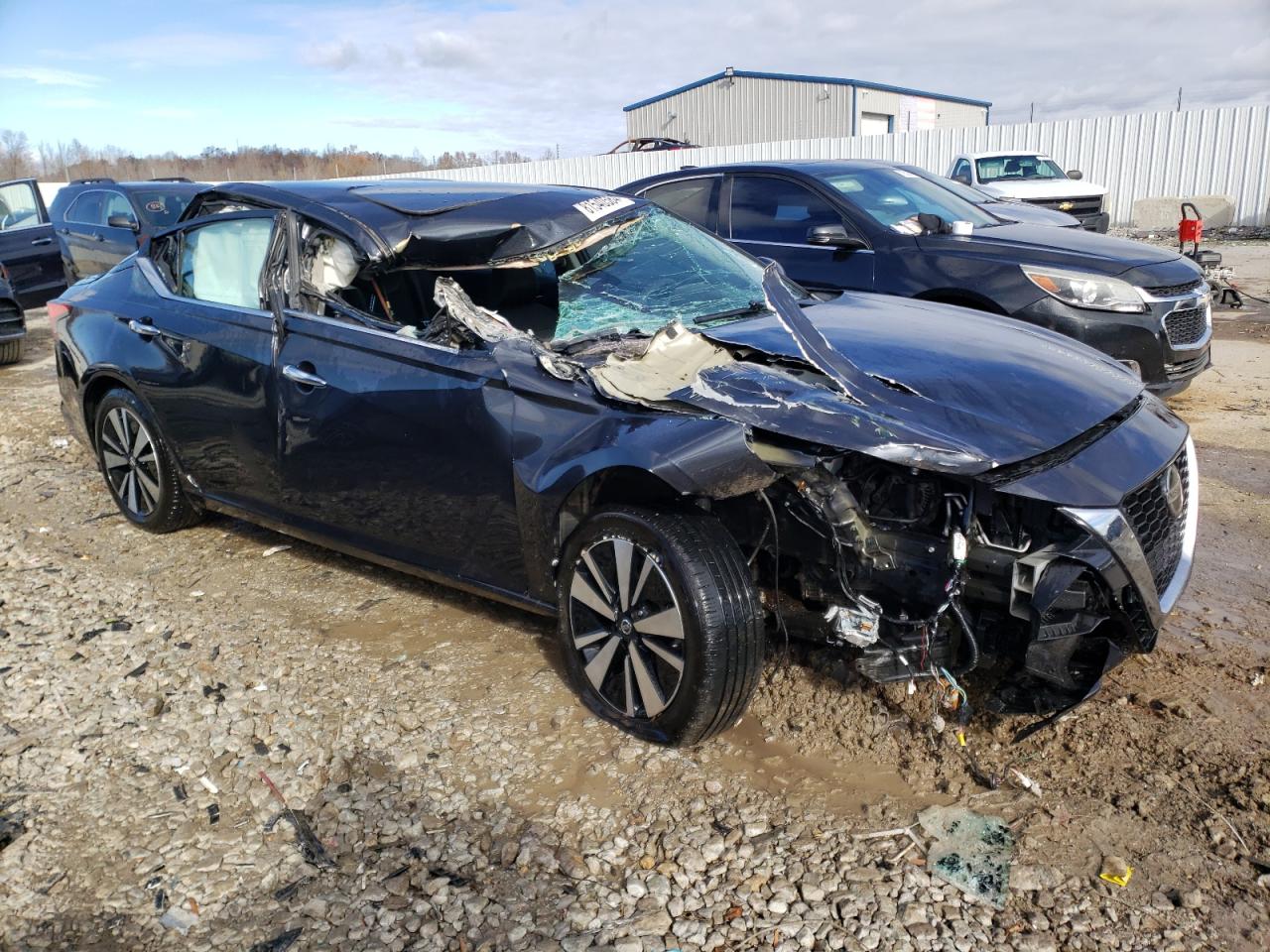 2019 Nissan Altima - Image 4