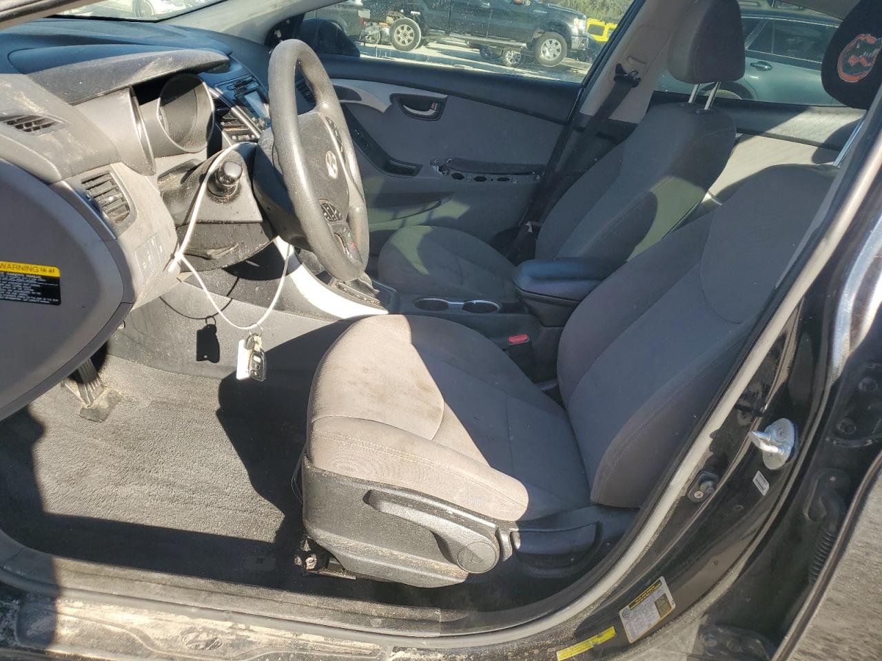 2016 Hyundai Elantra - Image 7