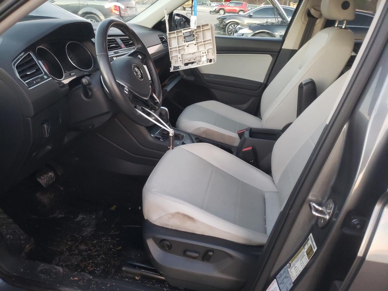 2021 Volkswagen Tiguan - Image 7