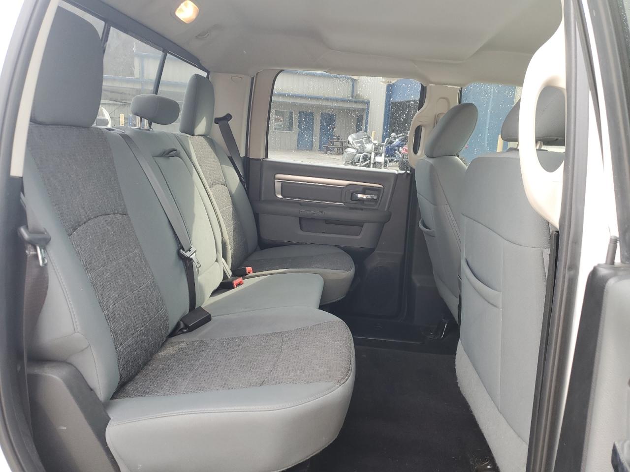 2018 RAM 1500 - Image 10