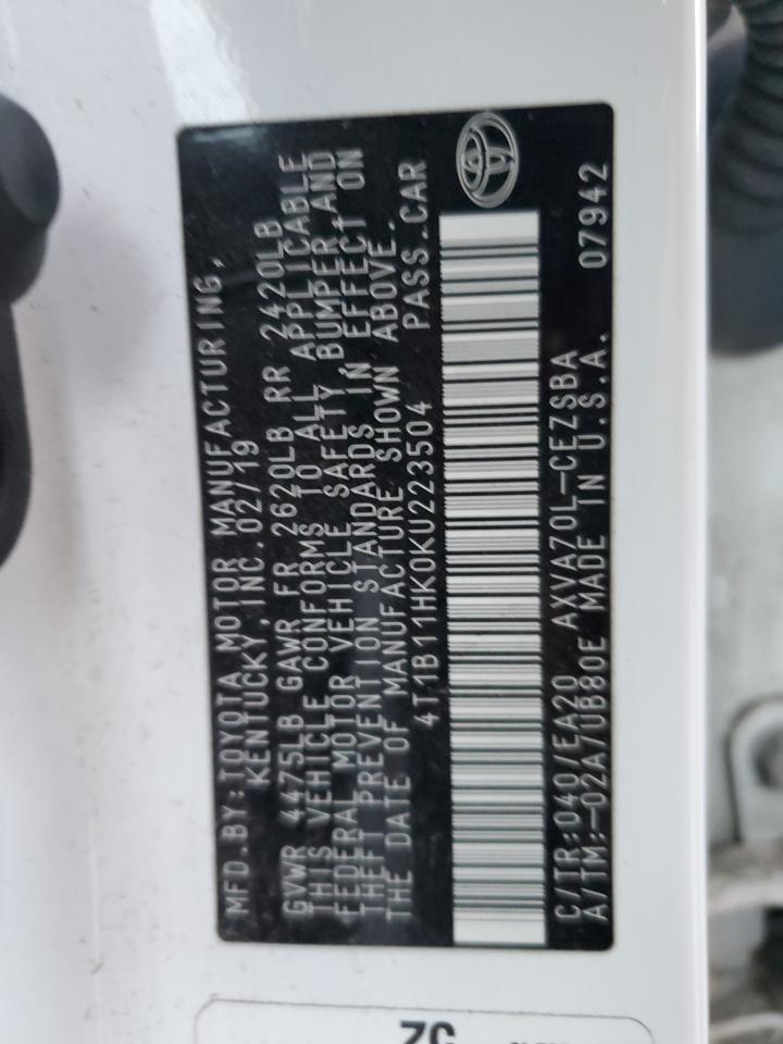 2019 Toyota Camry - Image 14