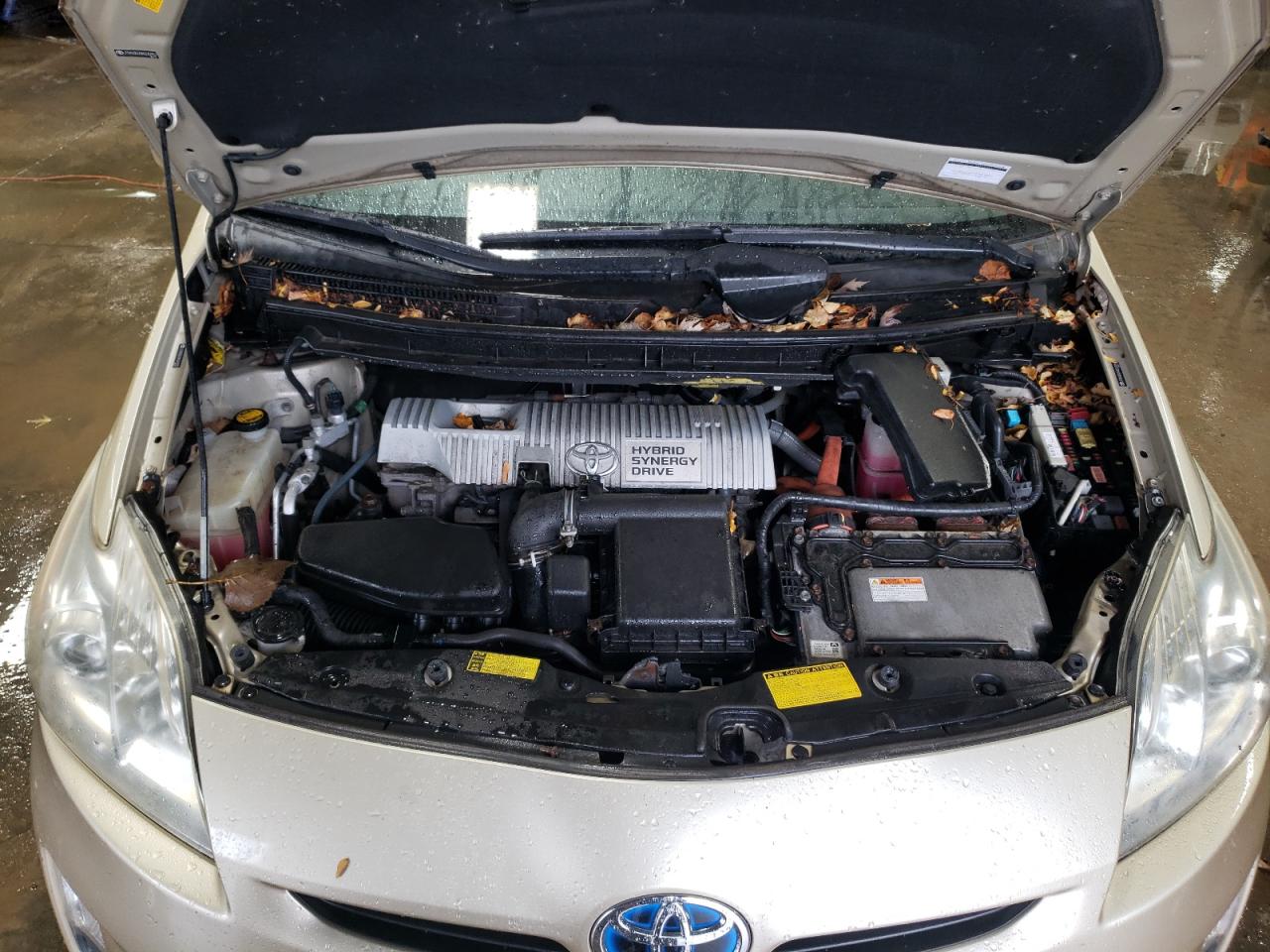 2010 Toyota Prius - Image 11