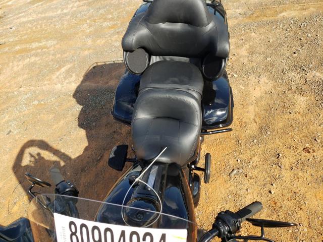  HARLEY-DAVIDSON FL 2024 Чорний