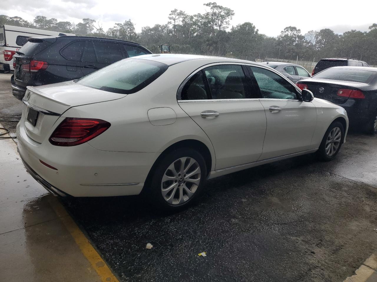 2017 Mercedes-Benz E-klasse - Image 3
