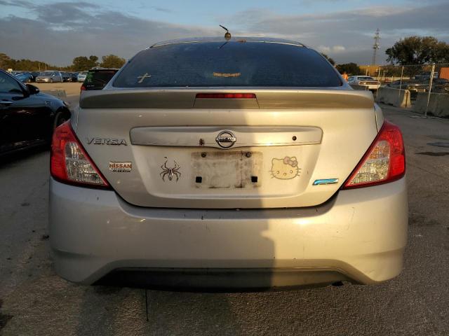  NISSAN VERSA 2015 Silver