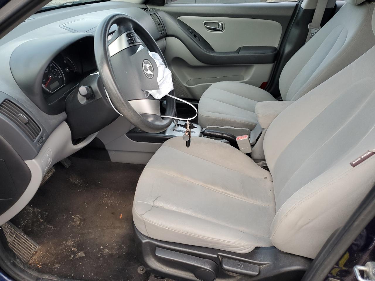 2010 Hyundai Elantra - Image 7