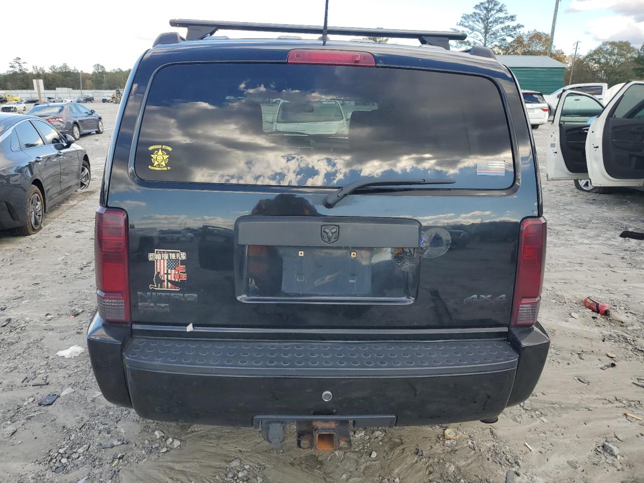 2007 Dodge Nitro - Image 6