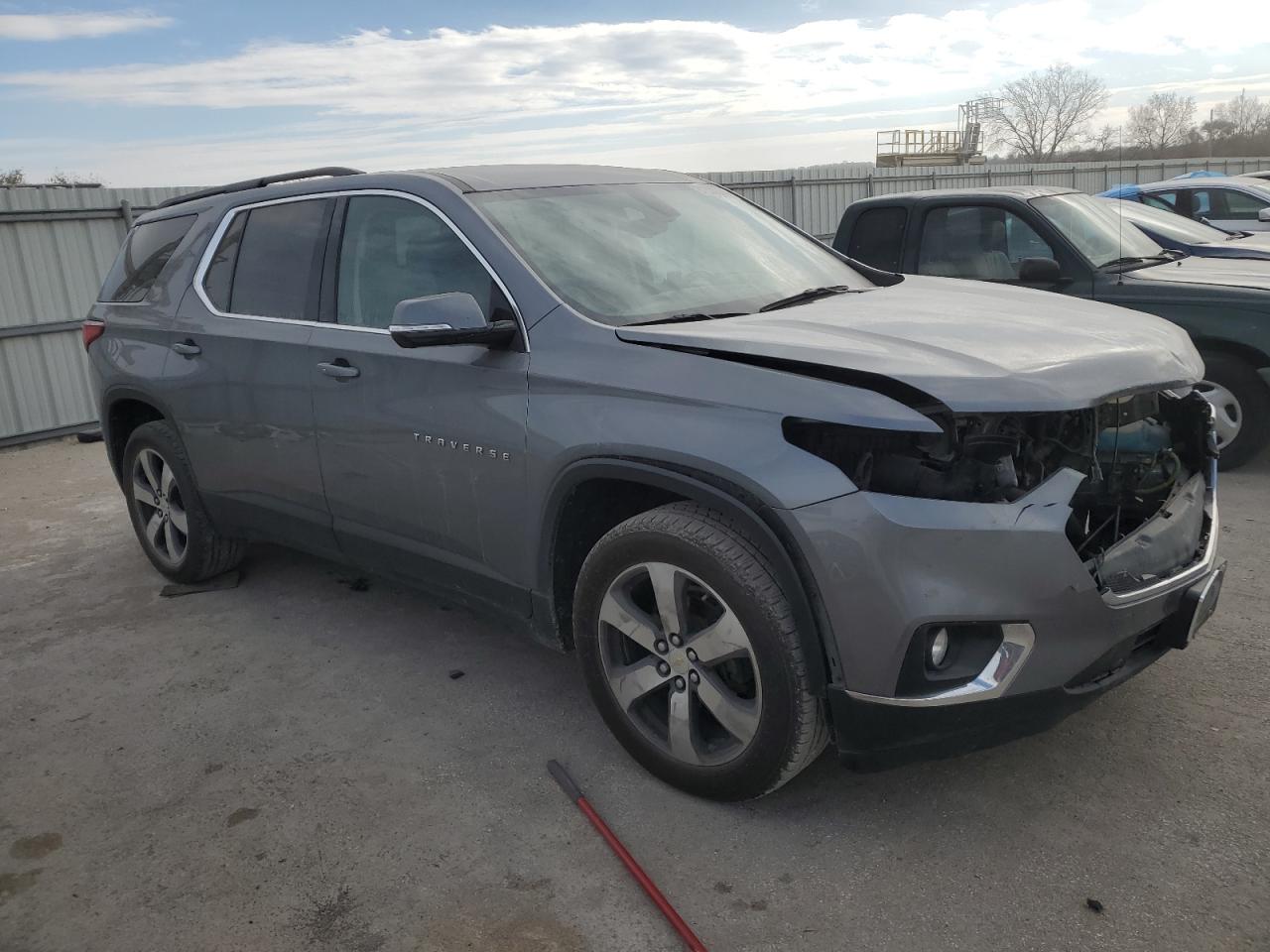 2020 Chevrolet Traverse - Image 4
