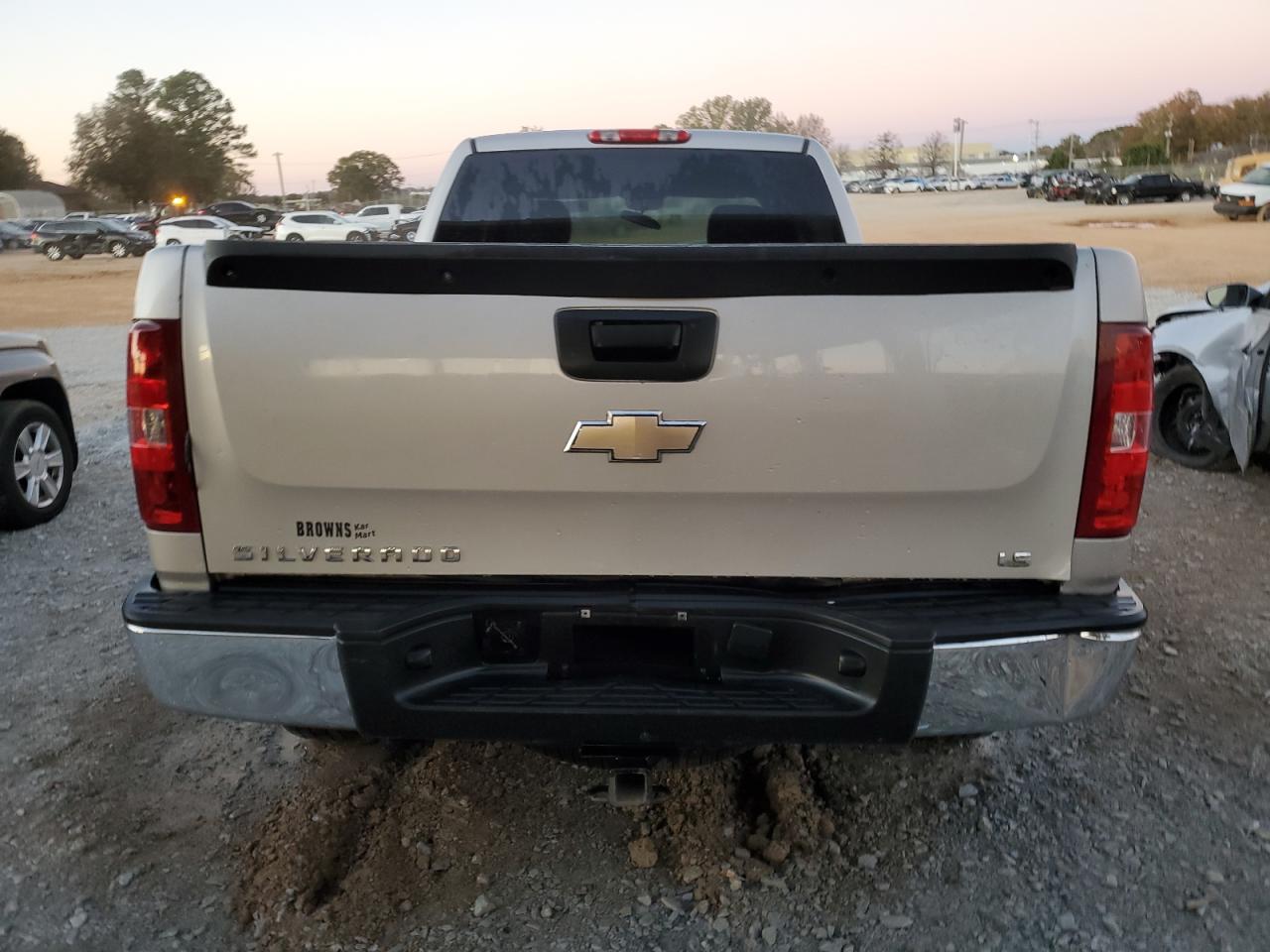 2009 Chevrolet Silverado - Image 6