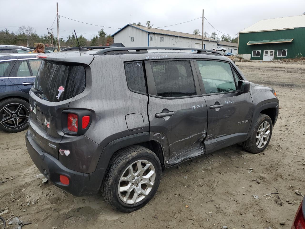 2018 Jeep Renegade - Image 3