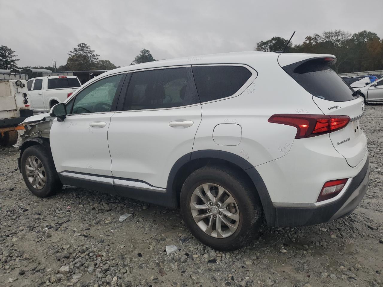2019 Hyundai Santa Fe - Image 2