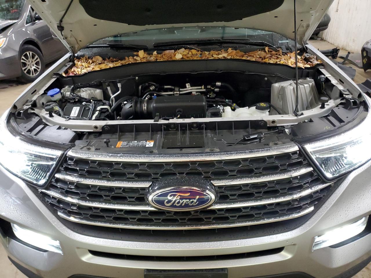 2023 Ford Explorer - Image 14