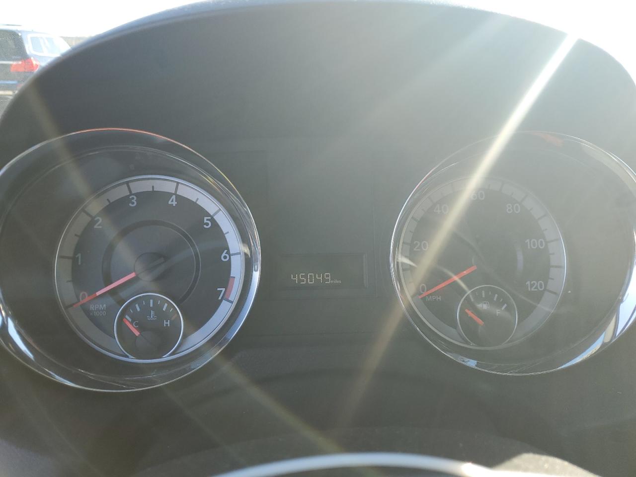 2019 Dodge Caravan - Image 9