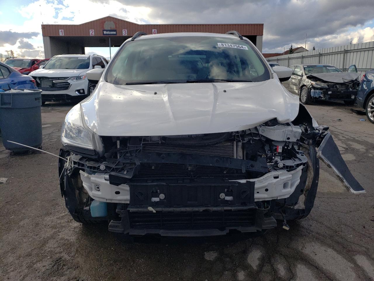 VIN 1FMCU0GX2FUC34304 2015 FORD ESCAPE no.5