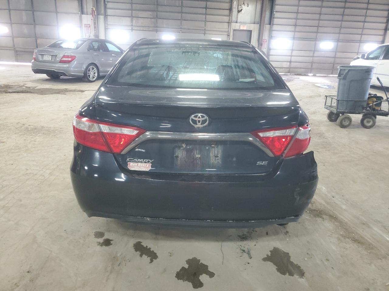 VIN 4T1BF1FK2GU118152 2016 TOYOTA CAMRY no.6