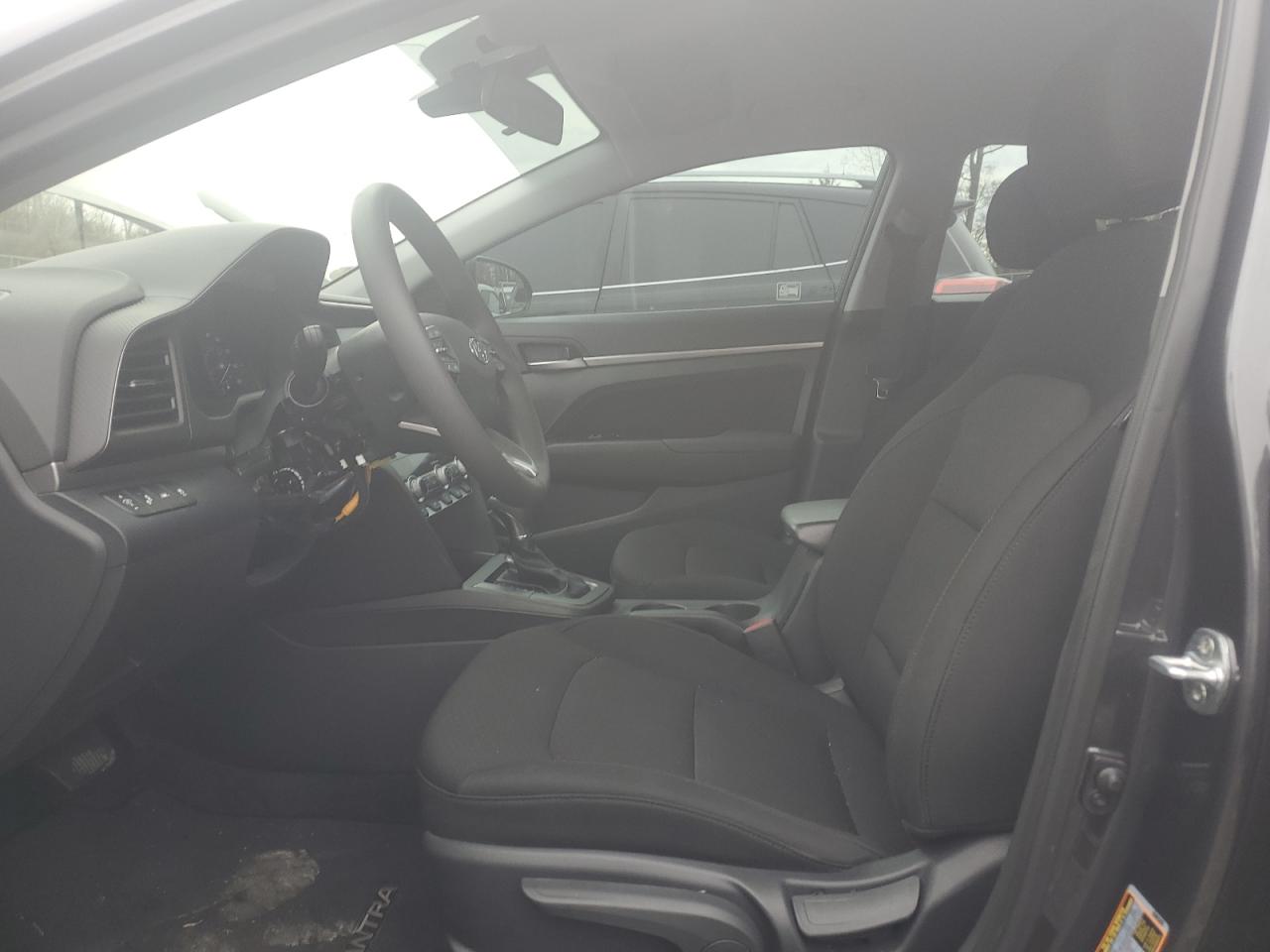 2020 Hyundai Elantra - Image 7