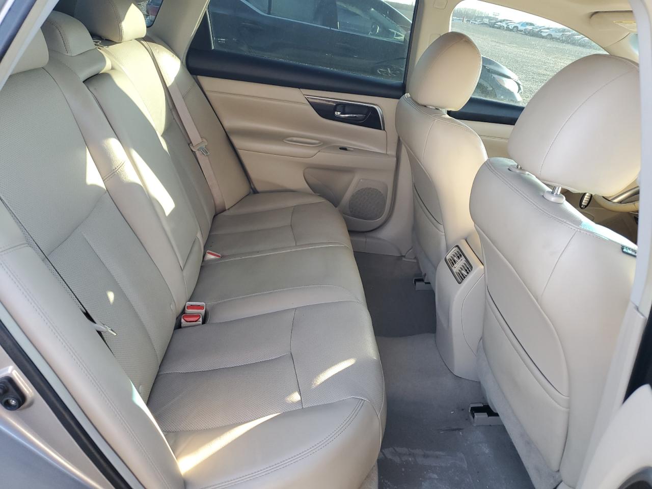2013 Nissan Altima - Image 10