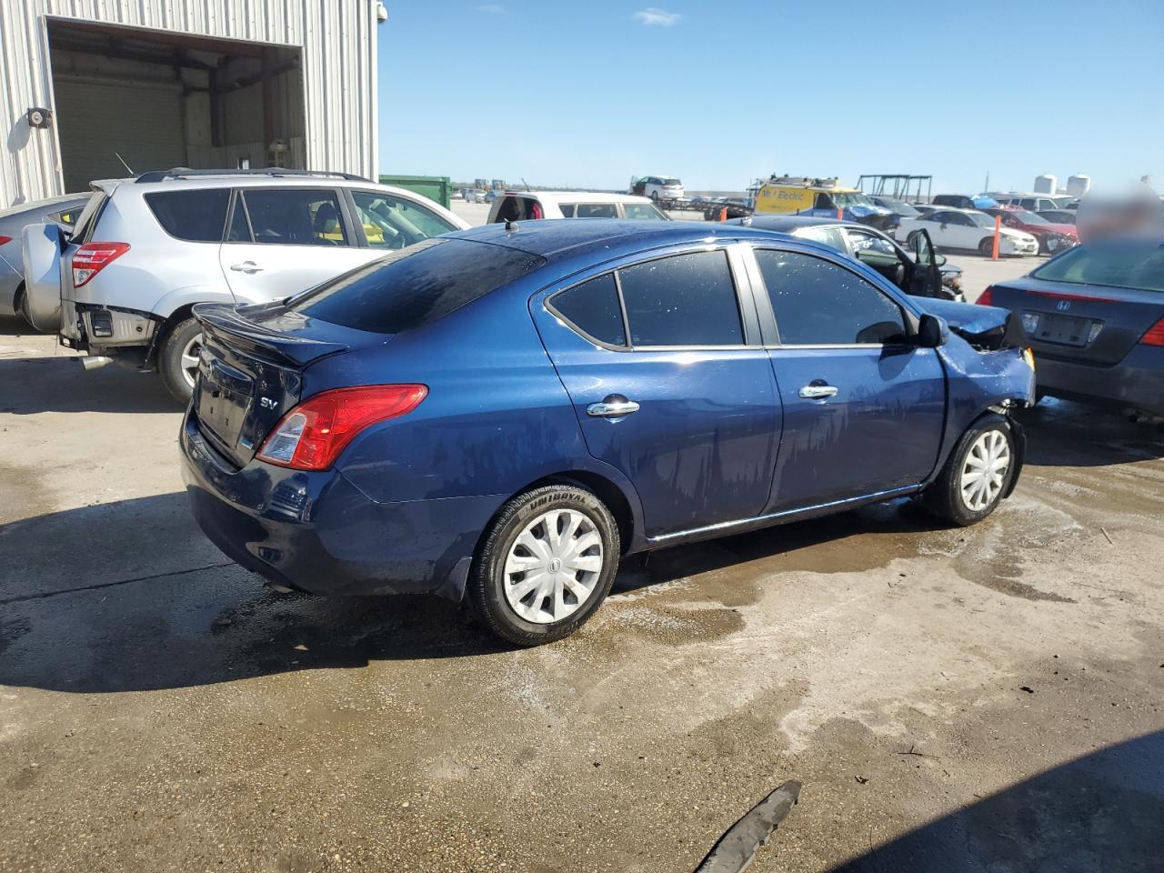 VIN 3N1CN7APXDL890408 2013 NISSAN VERSA no.3