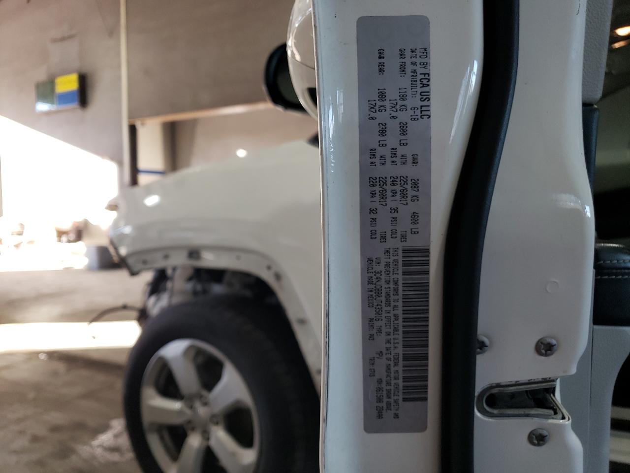 2018 Jeep Compass - Image 16