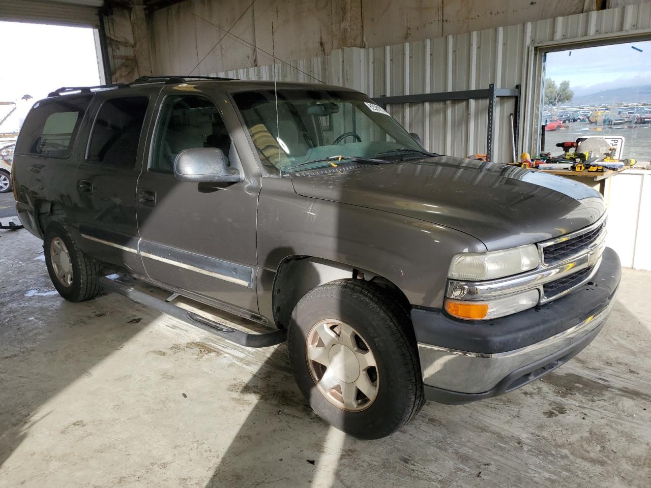 2001 Chevrolet Suburban - Image 4