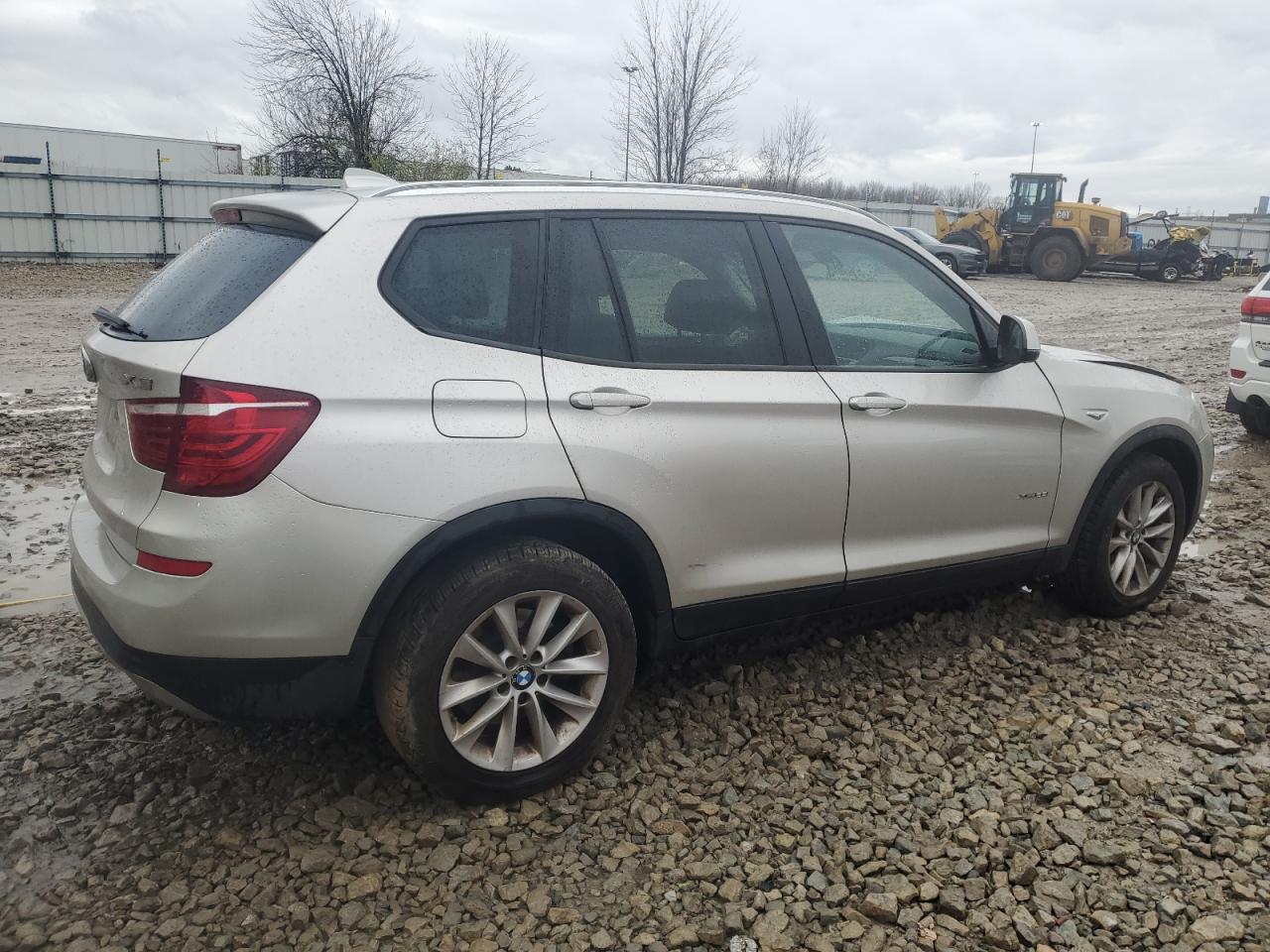 VIN 5UXWX9C35H0W66653 2017 BMW X3 no.3