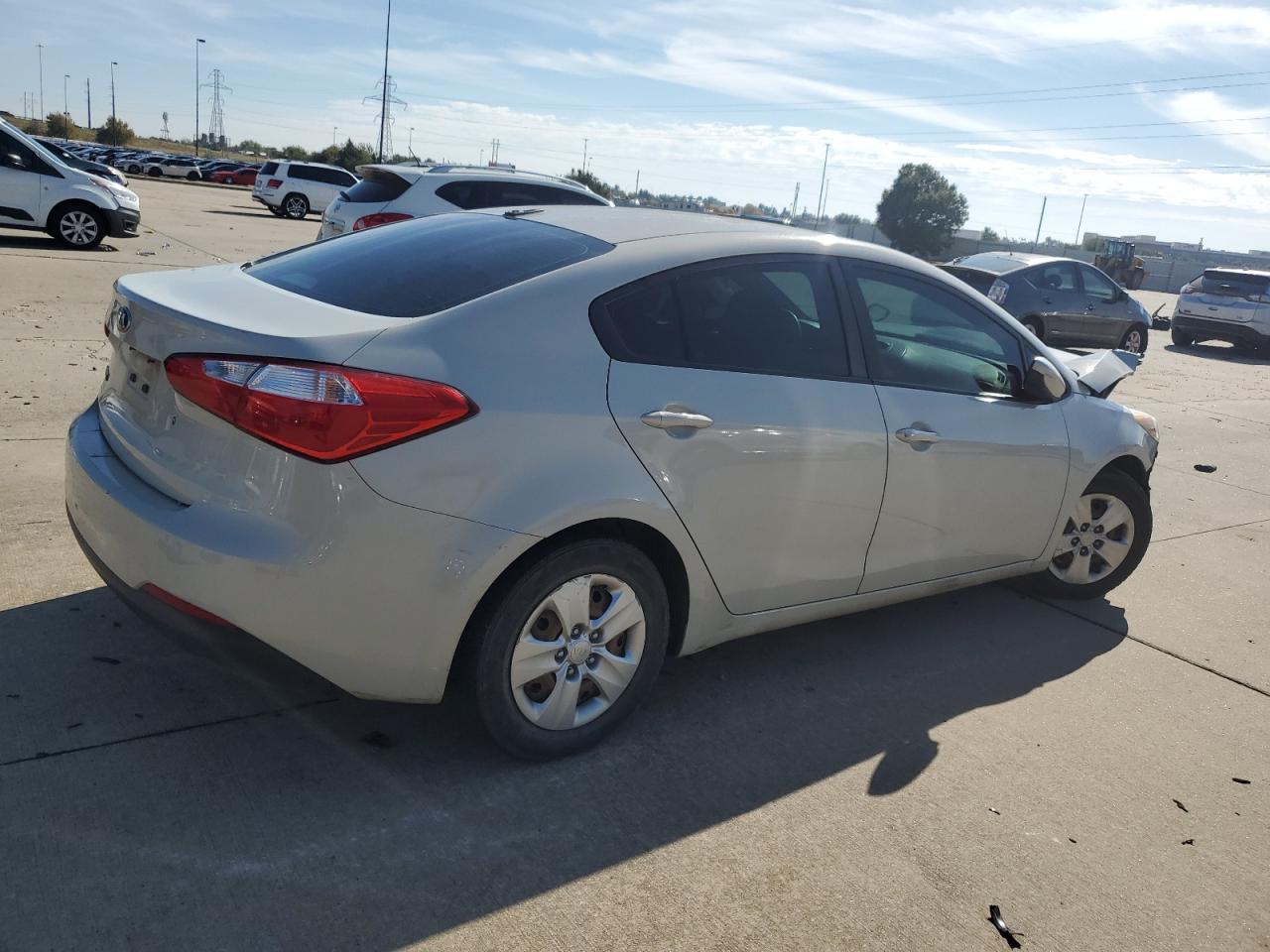 VIN KNAFK4A61F5372535 2015 KIA FORTE no.3