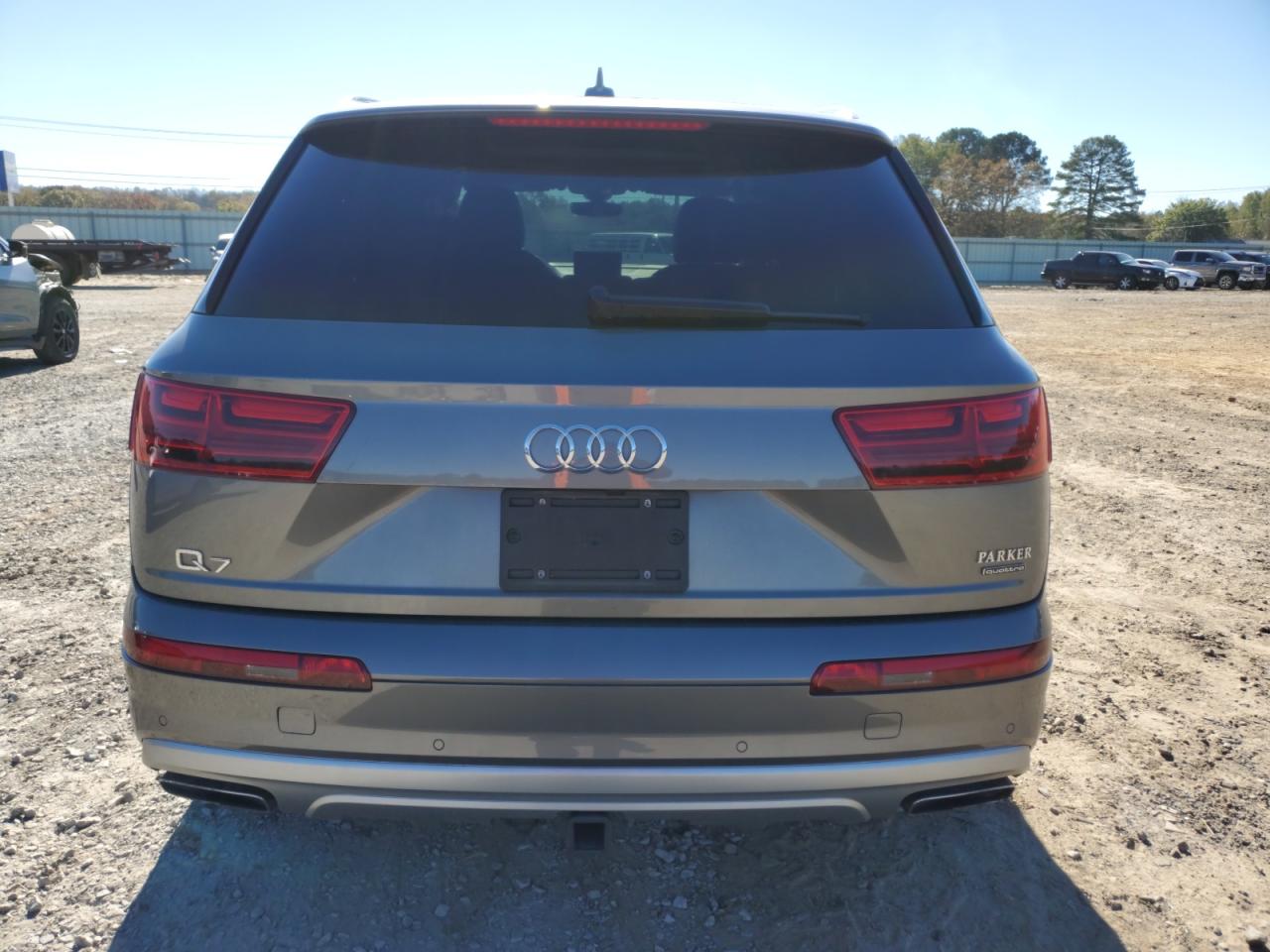 2017 Audi Q7 Premium Plus VIN: WA1LHAF7XHD058356 Lot: 81057904