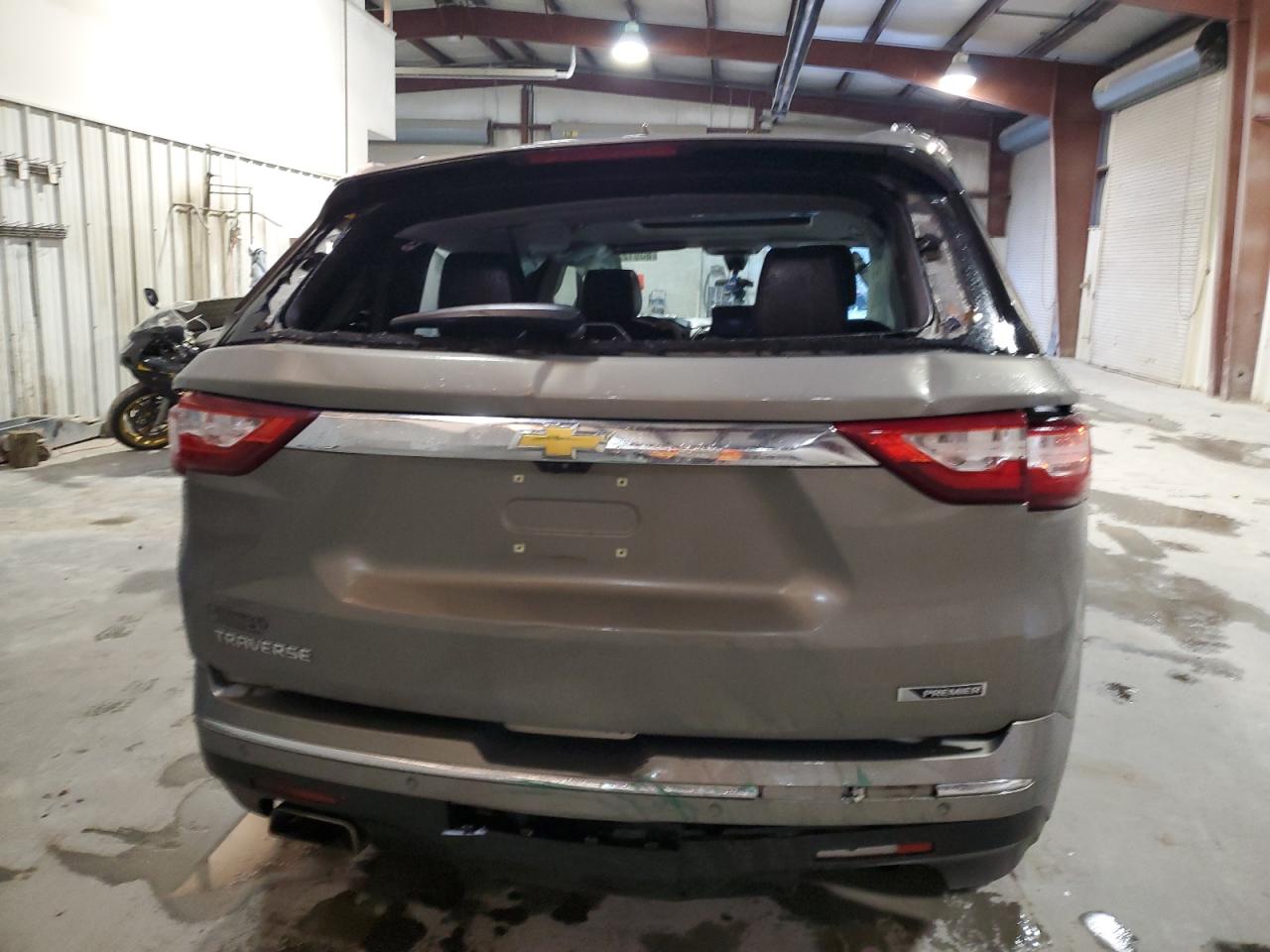 VIN 1GNERKKW7JJ170240 2018 CHEVROLET TRAVERSE no.6