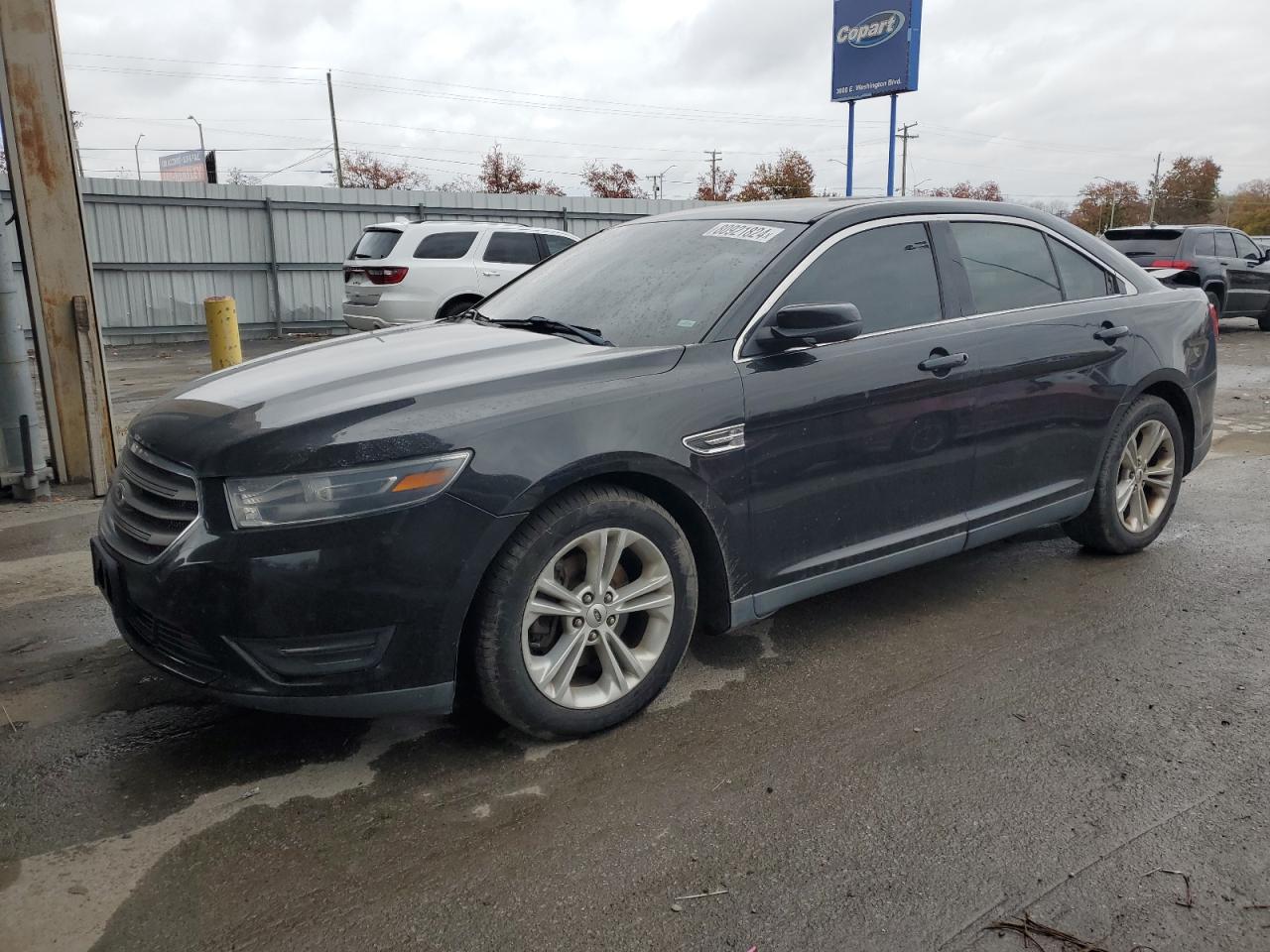 VIN 1FAHP2E94FG137935 2015 FORD TAURUS no.1