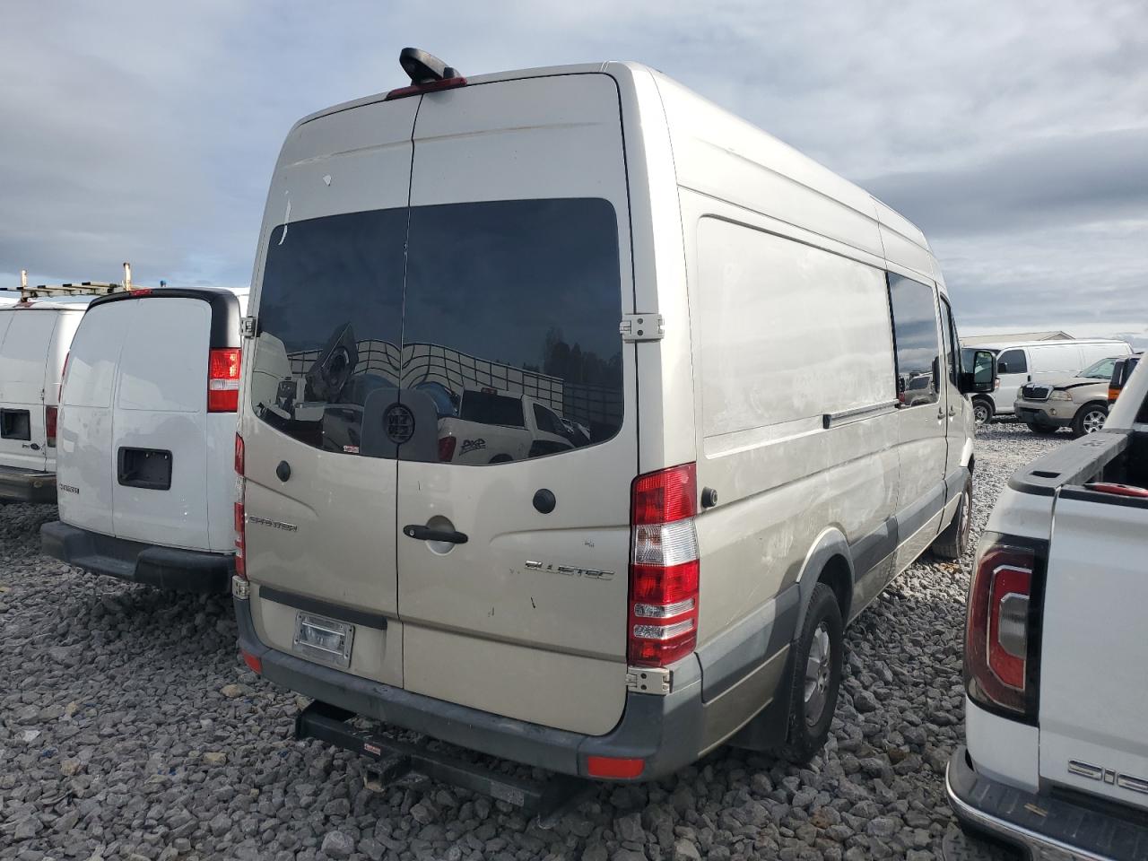 VIN WD4PE8DD6GP234632 2016 MERCEDES-BENZ SPRINTER no.3