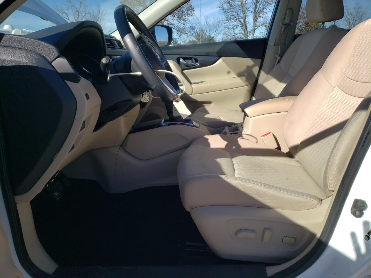 2017 Nissan Rogue - Image 7