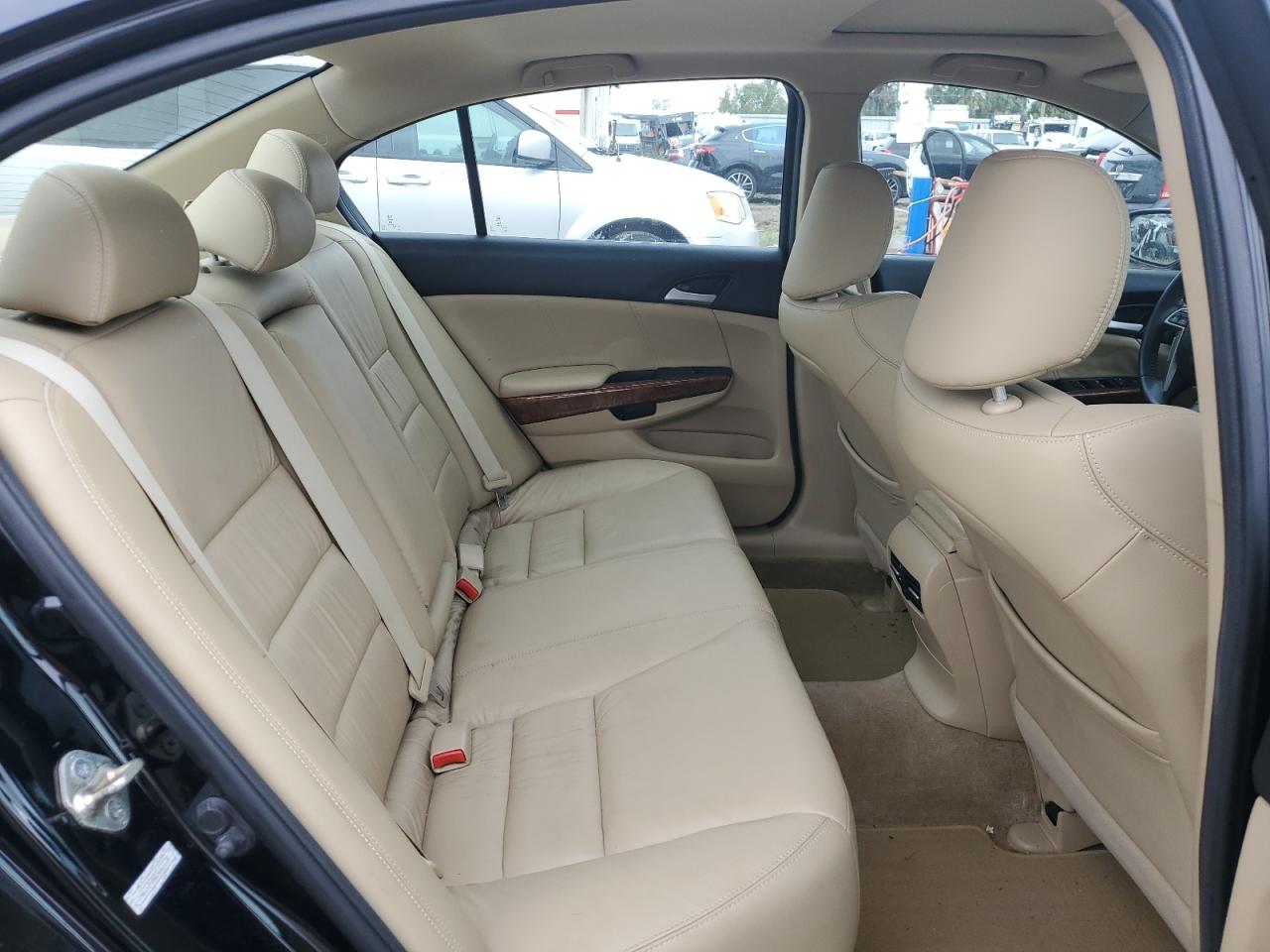 2012 Honda Accord - Image 10