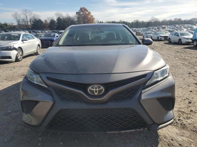  TOYOTA CAMRY 2018 Серый