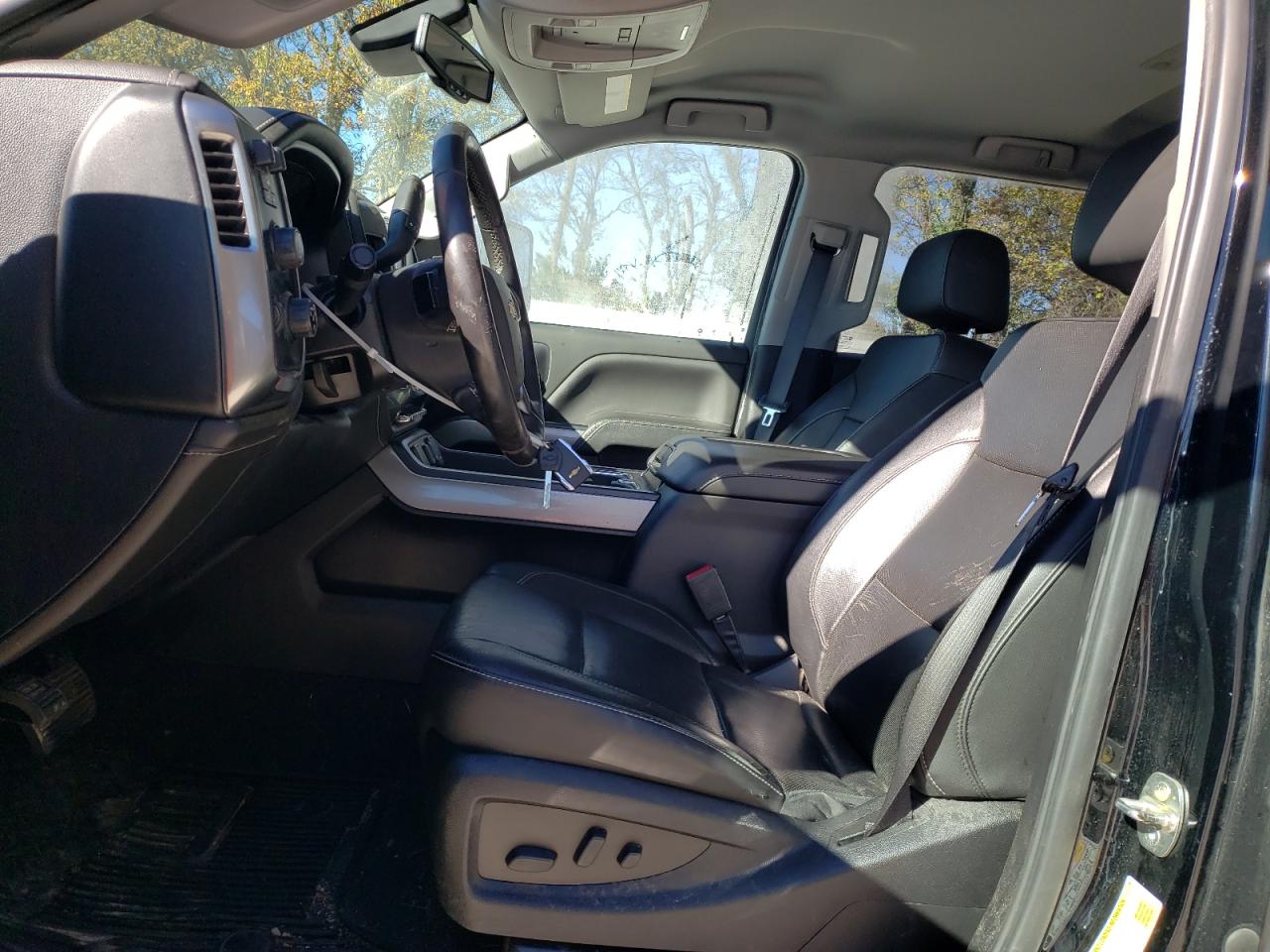 2019 Chevrolet Silverado - Image 7