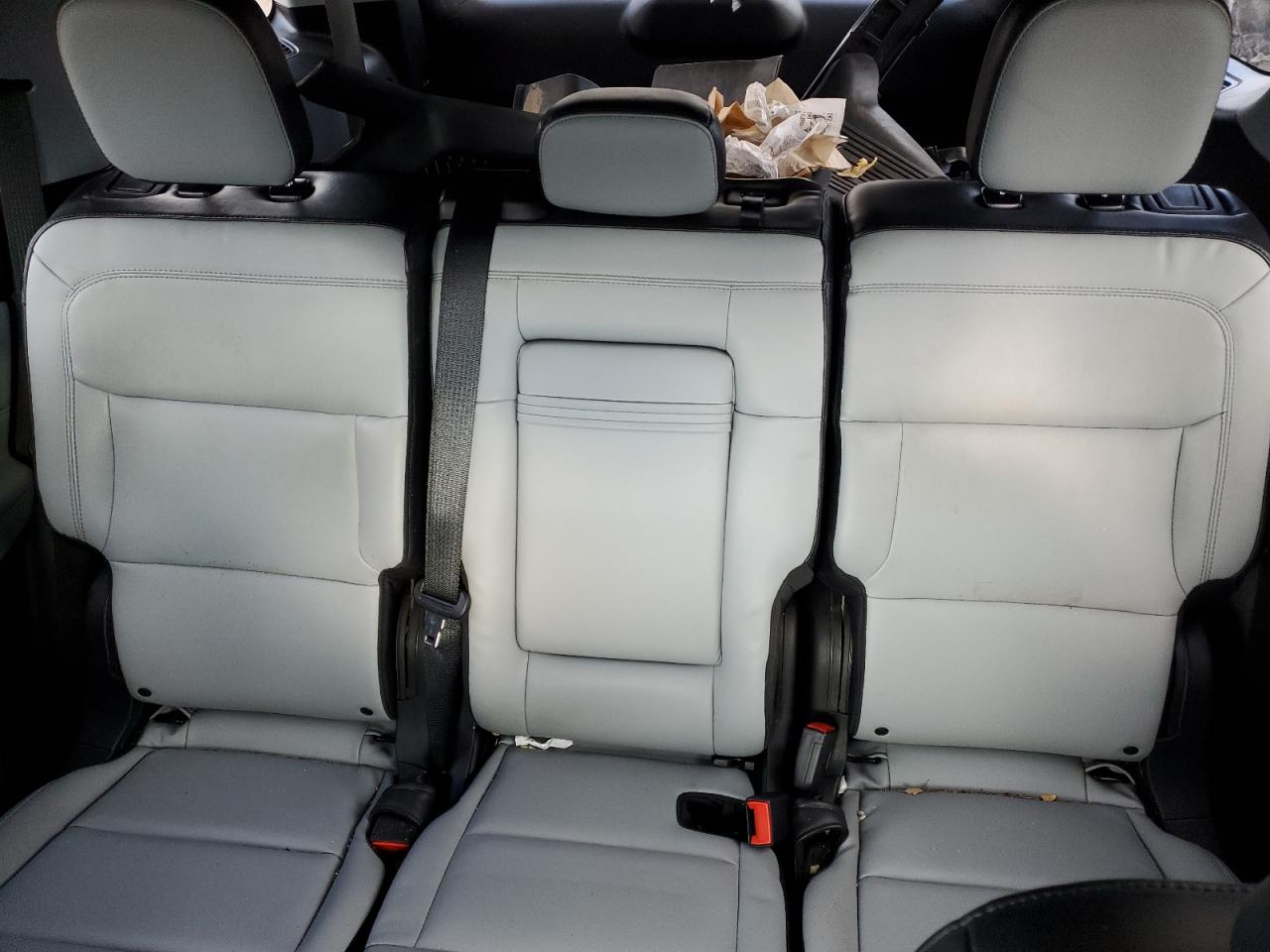 2021 Ford Explorer - Image 10