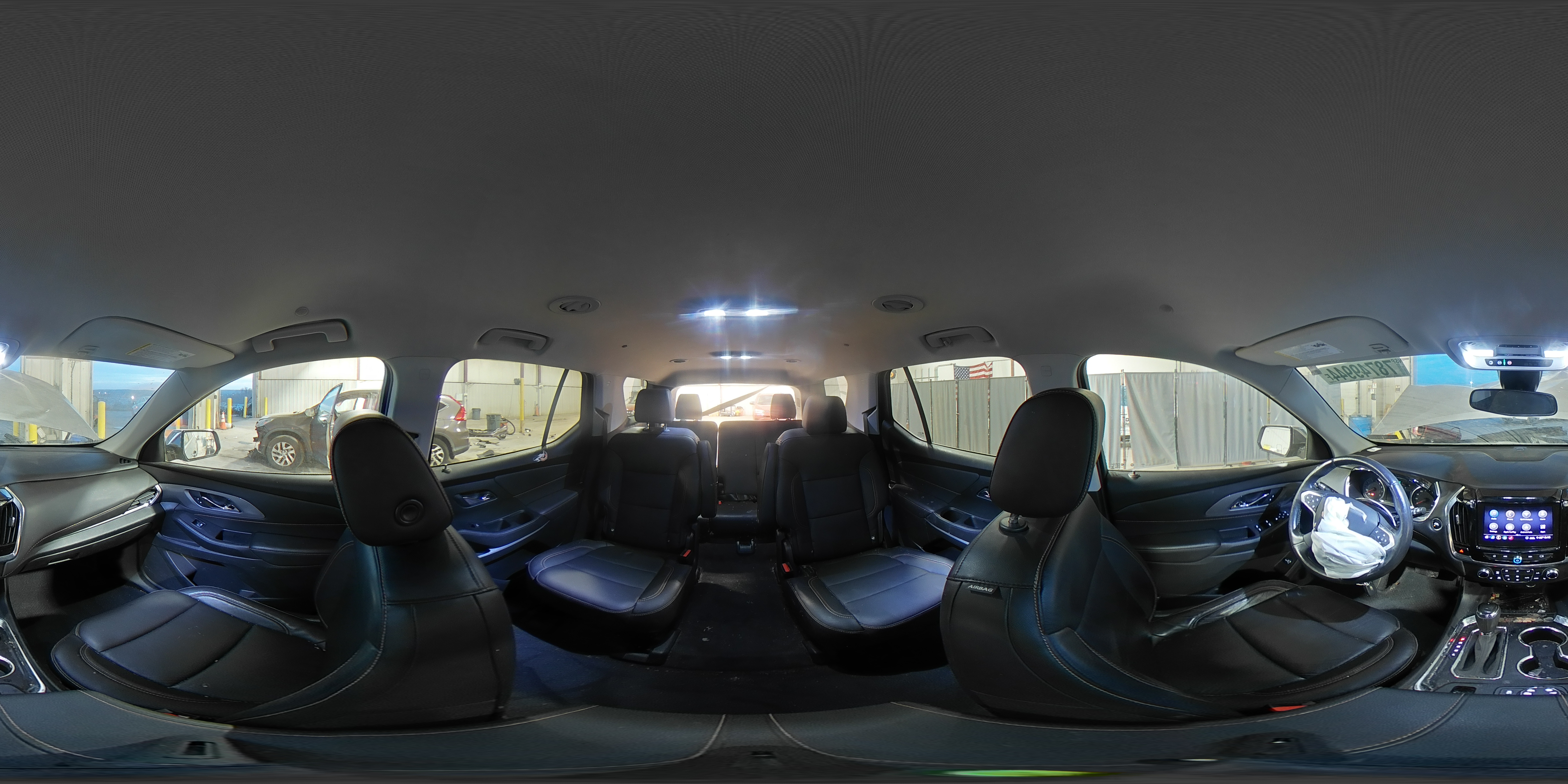 2020 Chevrolet Traverse - Image 15